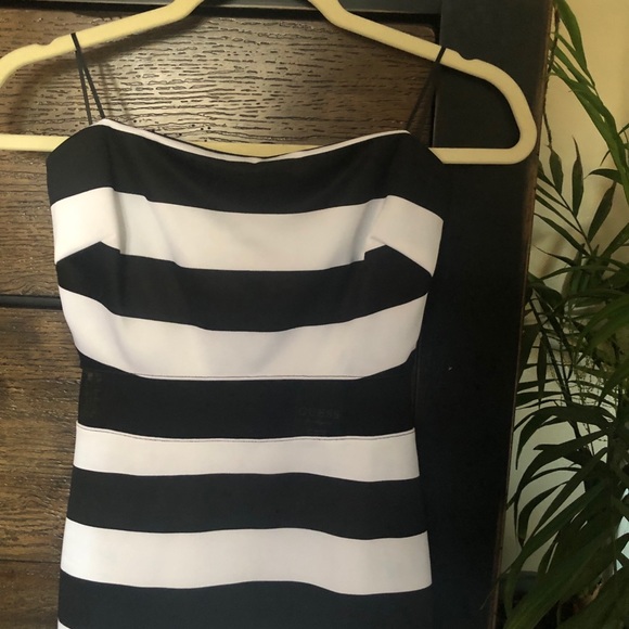 NWT Guess Black and White Stripe Dress - Picture 2 of 4